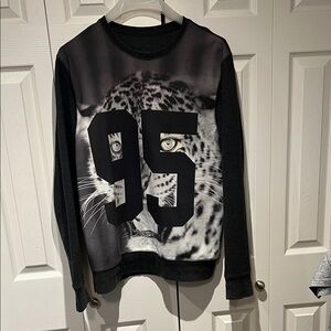 Men's Black Graphic Sweater